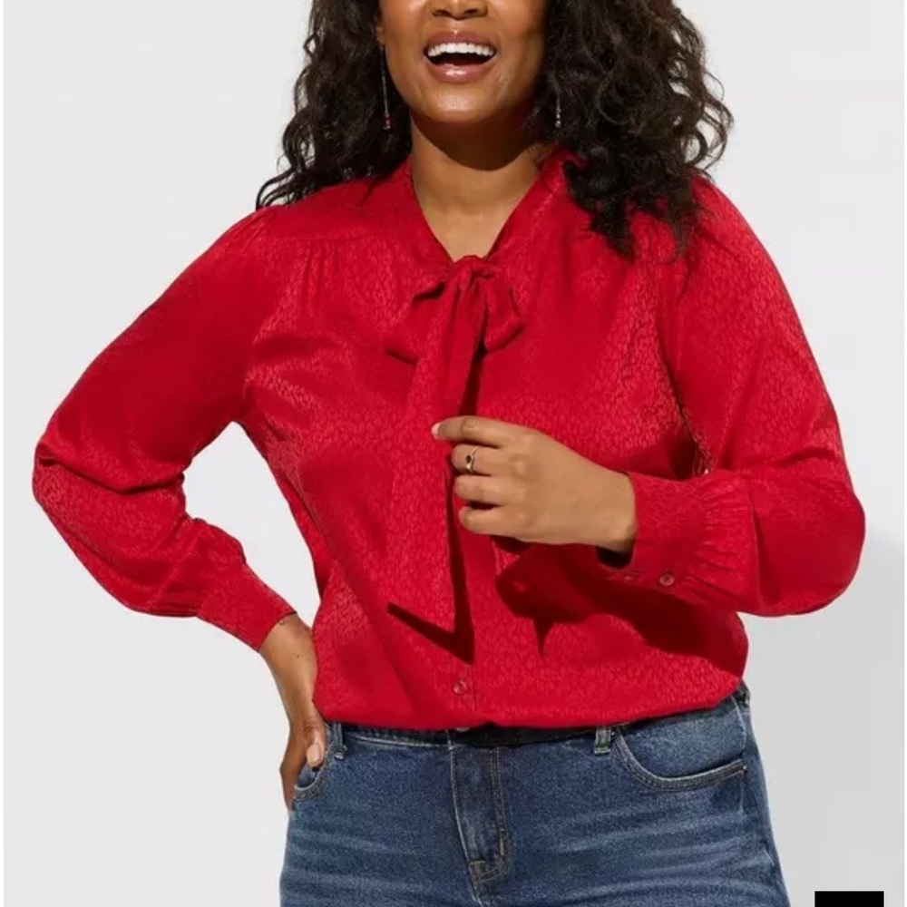 Torrid Satin Jacquard Tie Neck Button Up Blouse Size two